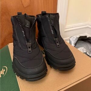 Kamik Snowdon Lo Winter Boots - Size 8